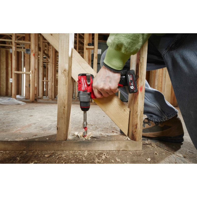 Дриль-шуруповерт акумуляторний безщітковий MILWAUKEE, M12 FDD2-202X (зарядний пристрій С12 С, 2 акумулятори М12 В2 2Аг, кліпса д