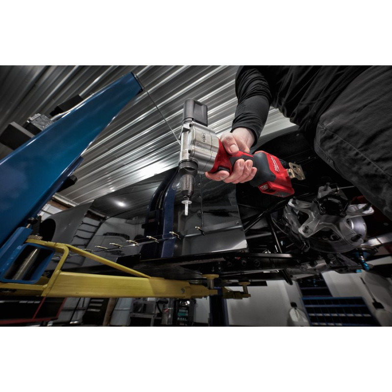 Заклепочник акумуляторний MILWAUKEE, M12 BPRT-0, діаметр заклепок 2,4-4,8мм (каркас, 4 накінечника, ключ, картонне пакування)