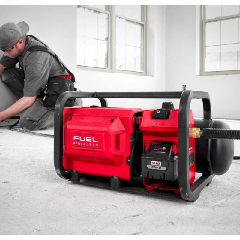 Компрессор акумуляторний MILWAUKEE, M18 FAC-0 (ресивер 9,5л, 9,3 БАР)