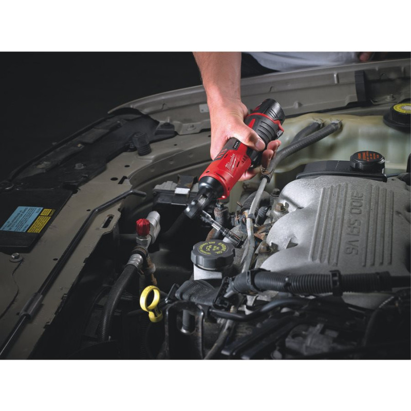 Гайкокрут кутовий акумуляторний 1/4" MILWAUKEE, M12 IR-201B, 40Нм (+ заряд.пристрій, 1 акум.Х 2Аг, сумка для інструментів)