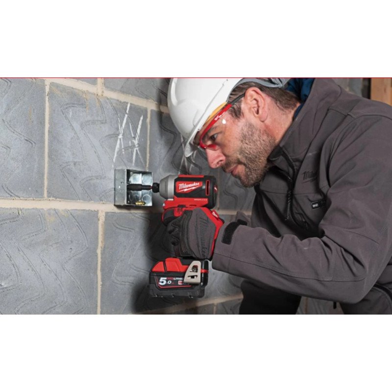 Шуруповерт ударний акумуляторний безщітковий 1/4" HEX MILWAUKEE, M18 BLID2-0X, 180Нм (каркас, кліпса для ременя, HDкейс)