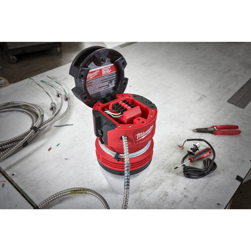 Ліхтар світлодіодний MILWAUKEE, HOBL 7000