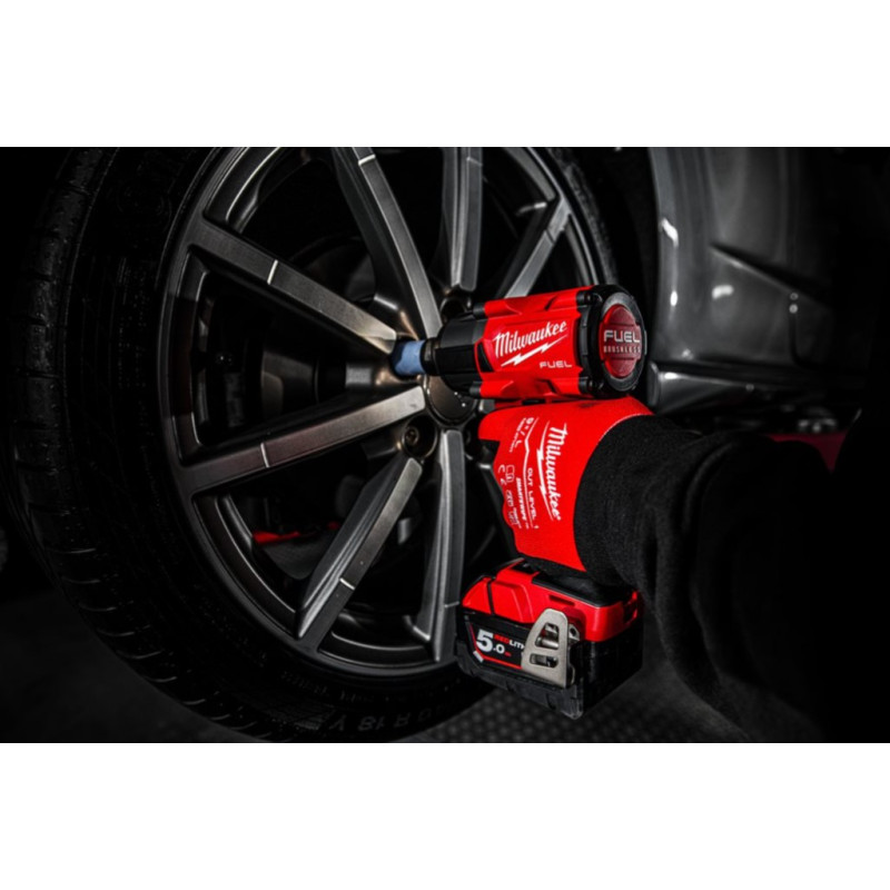 Гайковерт акумуляторний безщітковий 1/2'' MILWAUKEE, M18 FMTIW2P12-502X, 881Нм, з піном (зарядний пристрій M12-18 FC, 2 акумулят