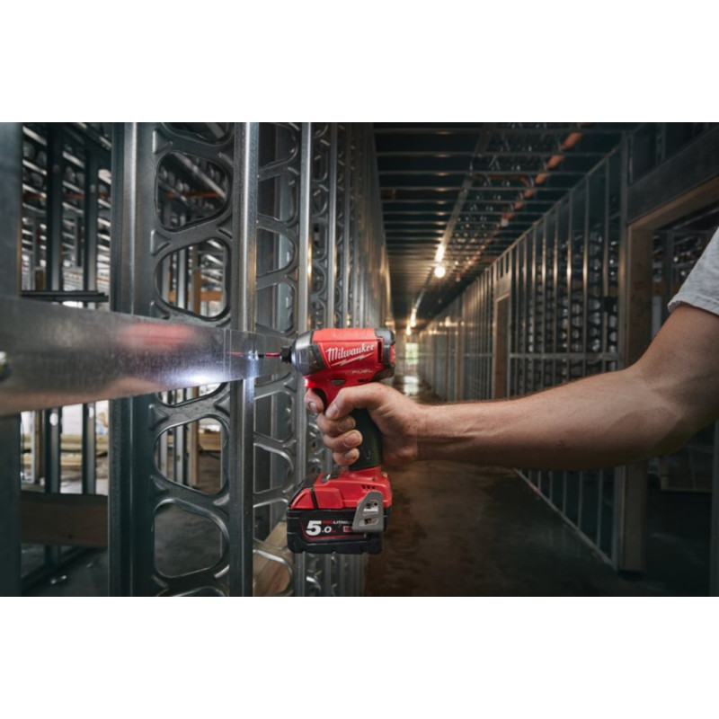 Шуруповерт ударний гідравлічний акумуляторний безщітковий 1/4'' HEX MILWAUKEE, M18 FQID-502X, 50Нм (зарядний пристрій M12-18 FC,