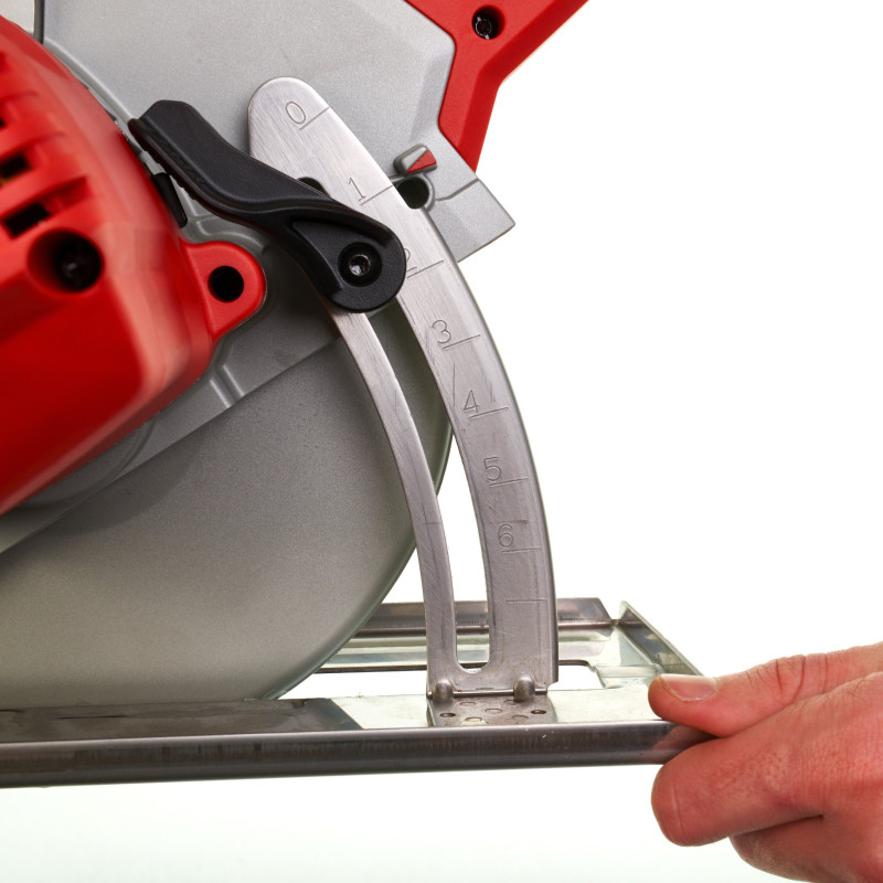 Пила ручна дискова циркулярна по металу MILWAUKEE, MCS 66, 1800Вт, діаметр 203мм (ключ, диск, картонне пакування)