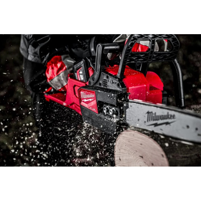 Пила ланцюгова акумуляторна безщіткова MILWAUKEE, M18 FCHSC-0, шина 30см (каркас, чохол, ланцюг, мастило для ланцюга 75мл, карто