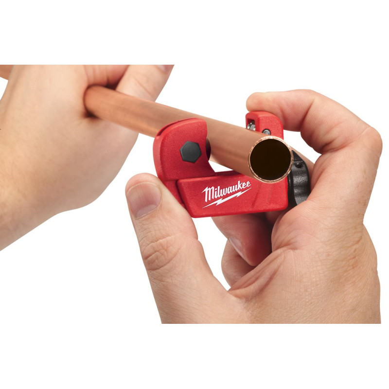 Мінітруборіз для мідних труб діаметром 3-22мм MILWAUKEE