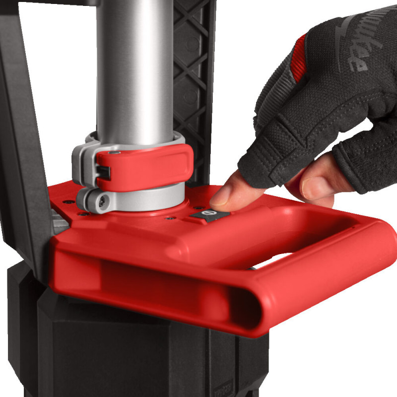 Щогла освітлення акумуляторна MILWAUKEE, M18 SAL2-502B, 2800Лм (зарядний пристрій М12-18 FC, 2 акумулятори М18 В5 5Аг, сумка)