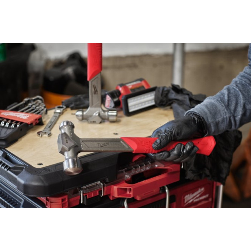 Молоток сталевий з кульковидним бойком MILWAUKEE, 680гр