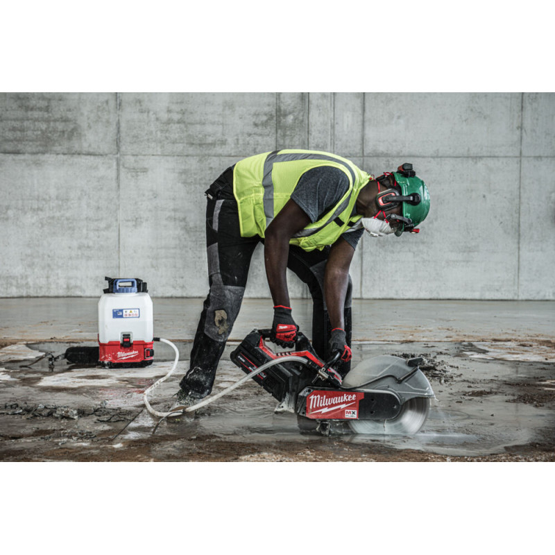 Каска захисна BOLT100 MILWAUKEE, не вентильована, синя