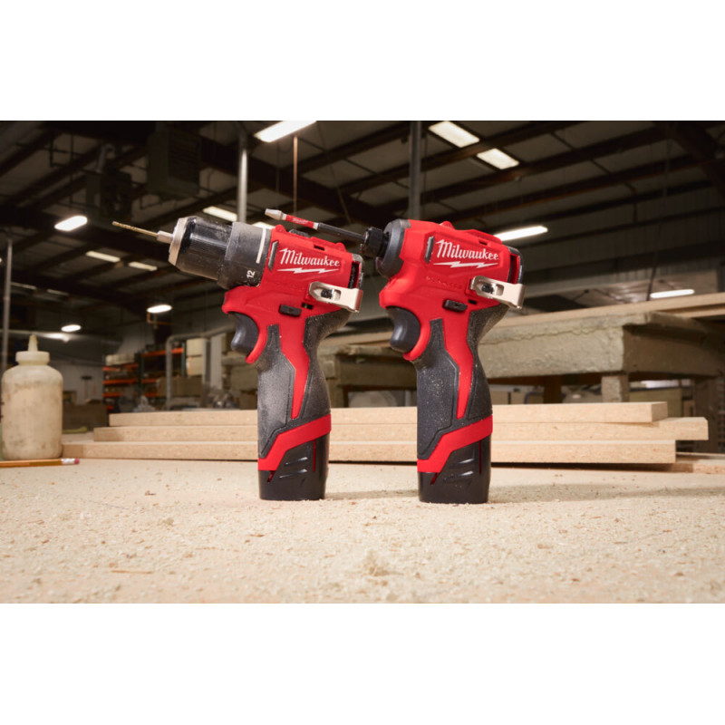 Шуруповерт ударний акумуляторний безщітковий 1/4'' HEX MILWAUKEE, M12 BLIDRC-0, 124Нм (каркас, кліпса для ременя, картонне пакув